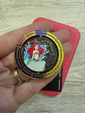 The Little Mermaid - Ariel Magic in the Stars LE 4000 pin